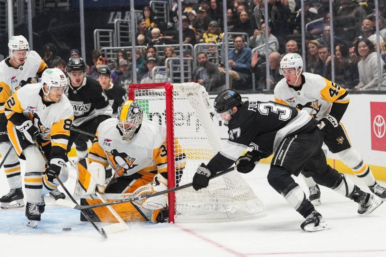 Filip Hallander's first career goal sparks Penguins' comeback win over Kings | iNFOnews.ca