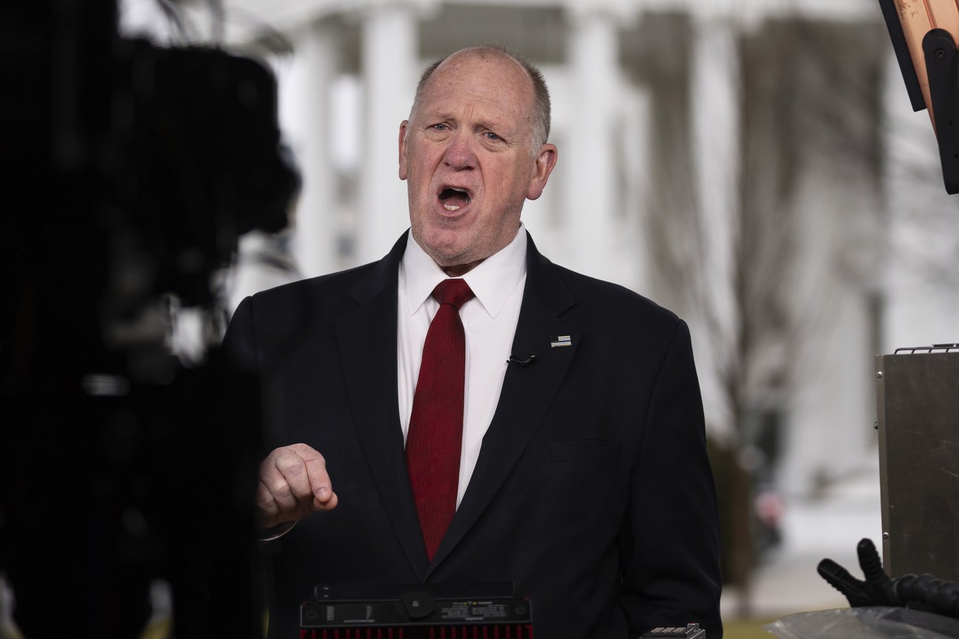2 top ICE officials are reassigned amid Trump administration frustrations over immigration arrests | iNFOnews.ca