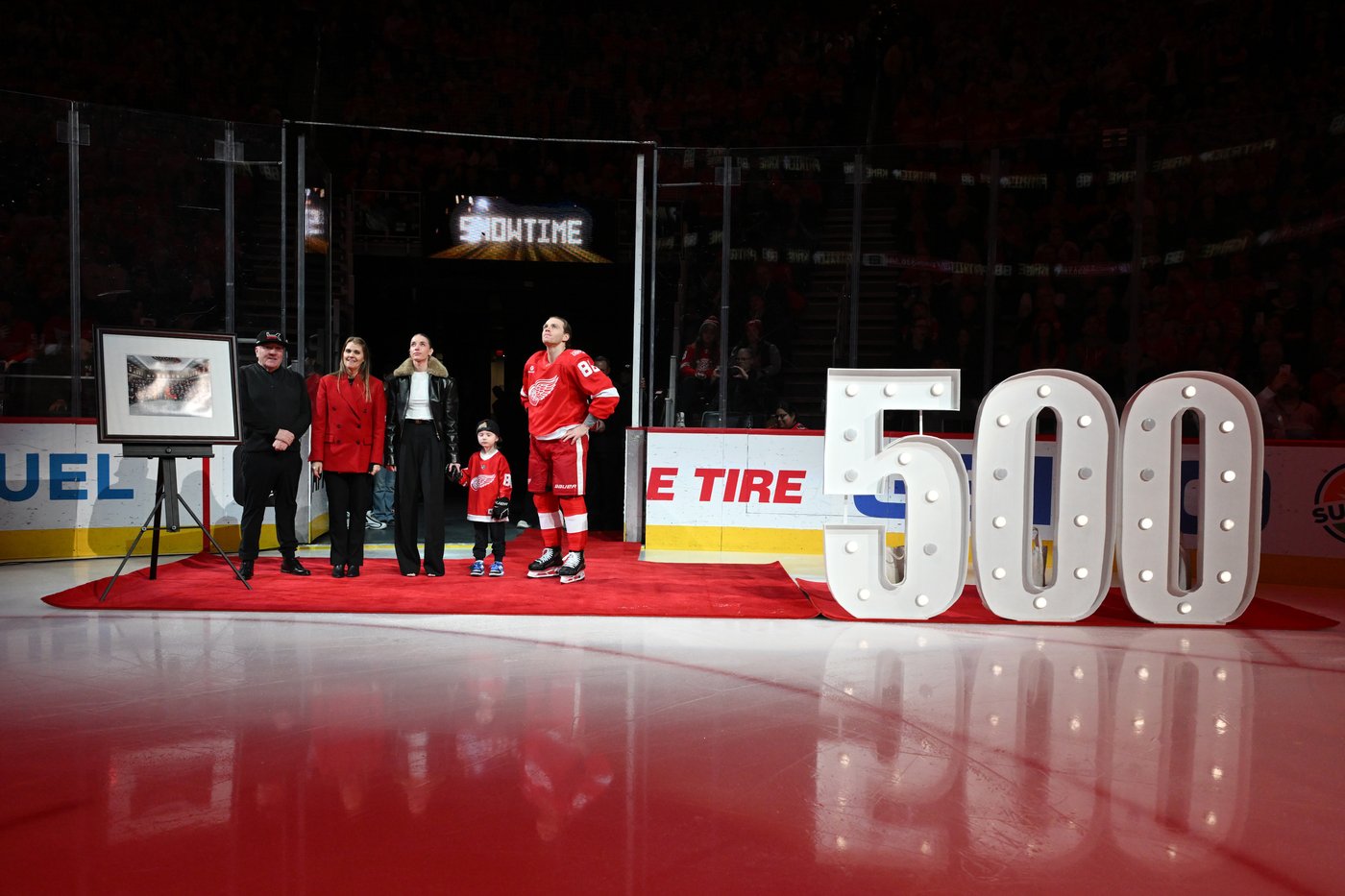 Red Wings' Kane ties Stars' Modano as highest-scoring American-born players in NHL history | iNFOnews.ca