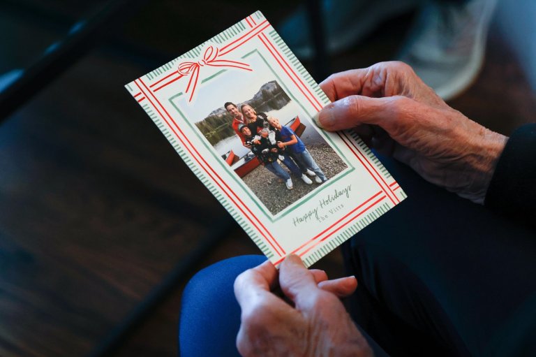 Crews hope to resume recovery of 8 bodies from California avalanche after days of dangerous weather | iNFOnews.ca