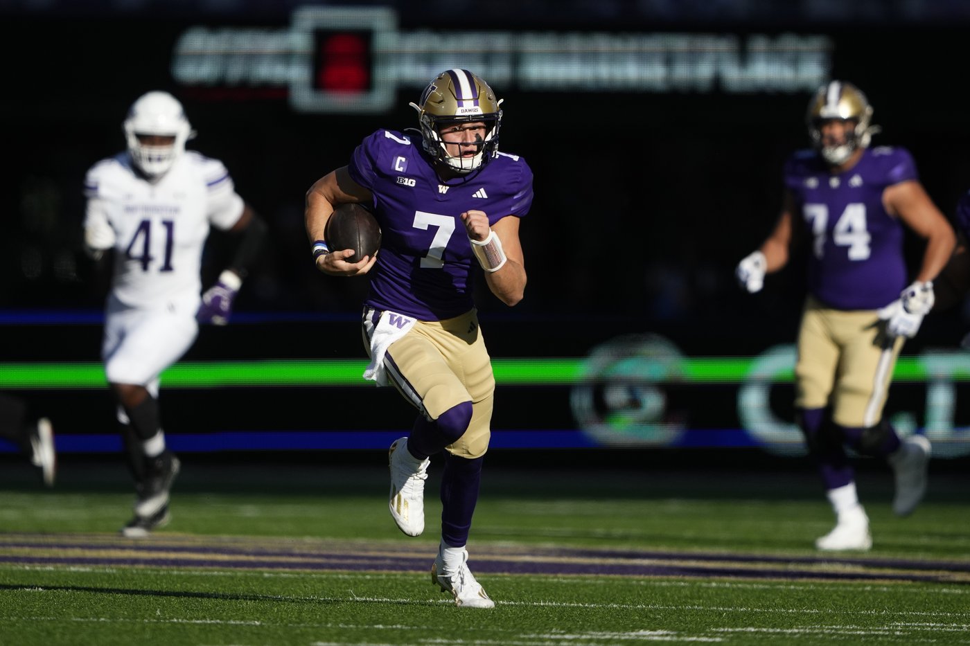 Washington makes emphatic Big Ten debut thumping Northwestern 24-5 | iNFOnews.ca