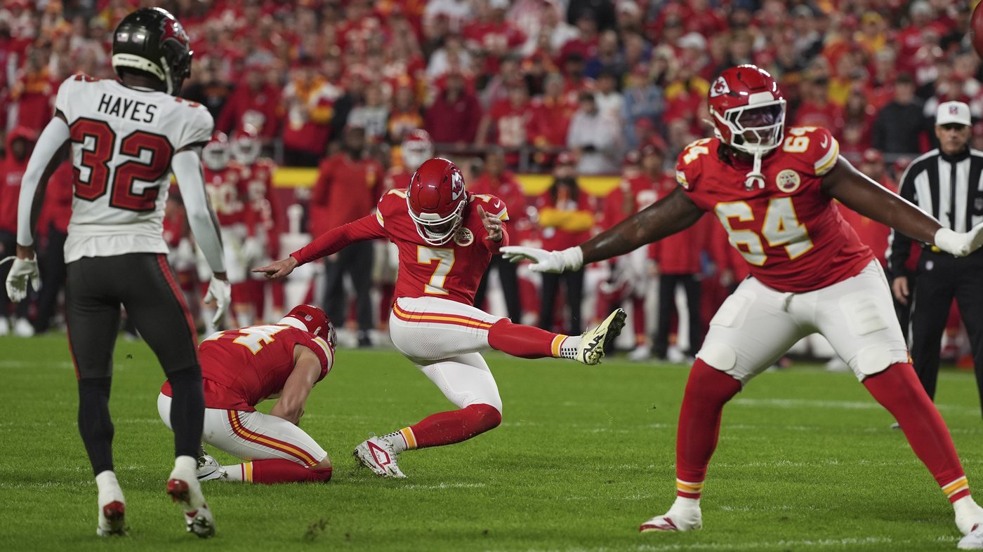 Why are so many NFL kickers getting hurt? Specialist switches have been trending up this season | iNFOnews.ca Why are so many NFL kickers getting hurt? Specialist switches have been trending up this season | iNFOnews.ca