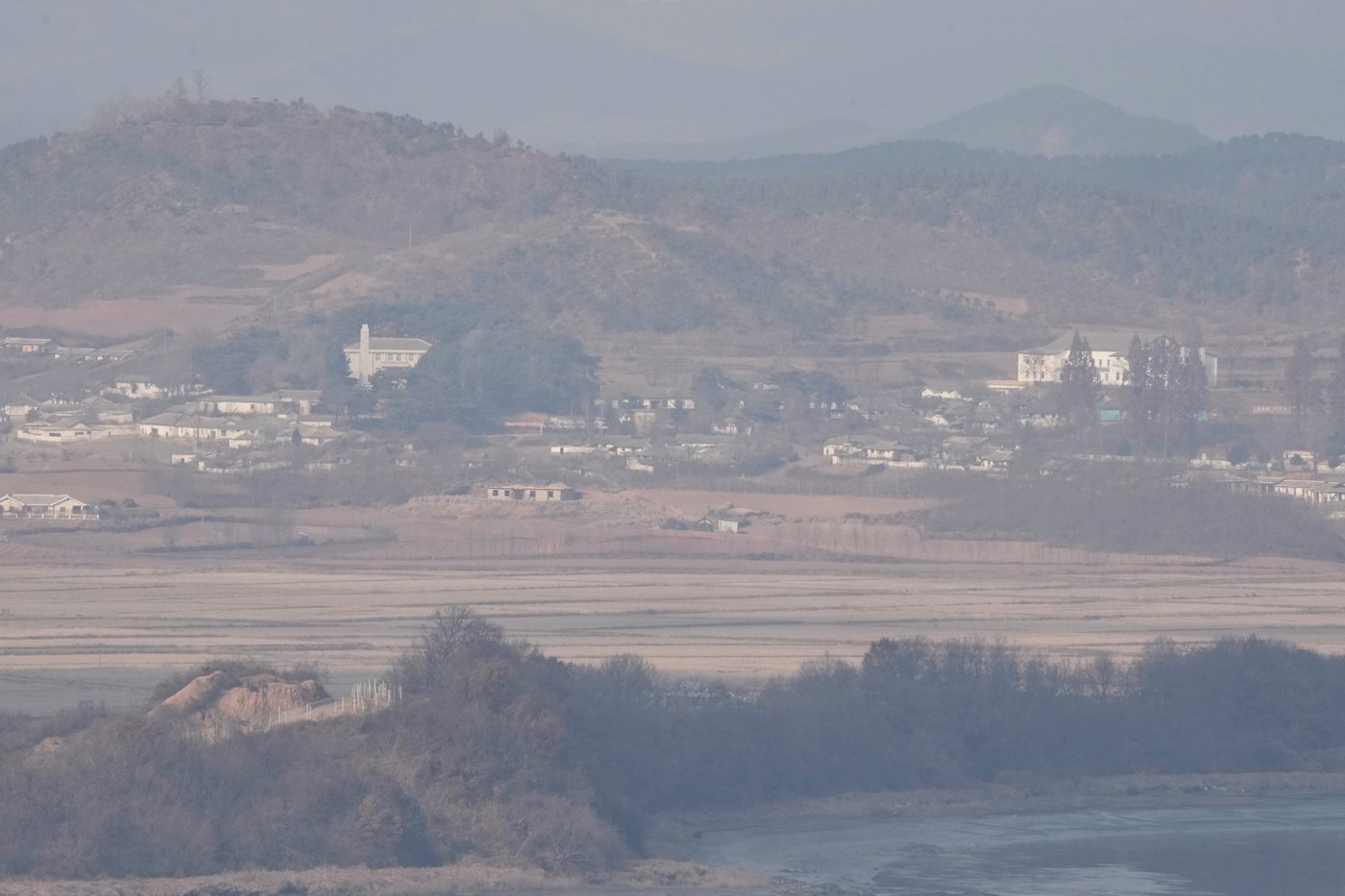 News from outside disappears in North Korea | iNFOnews.ca
