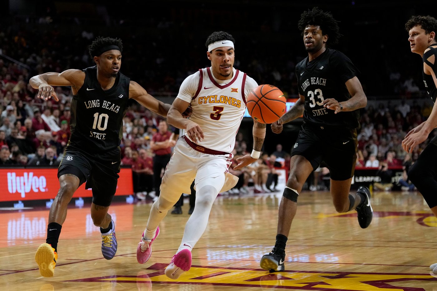 Momcilovic hits 7 3s, scores 27 points in No. 4 Iowa State's 91-60 win over Long Beach State | iNFOnews.ca Momcilovic hits 7 3s, scores 27 points in No. 4 Iowa State's 91-60 win over Long Beach State | iNFOnews.ca