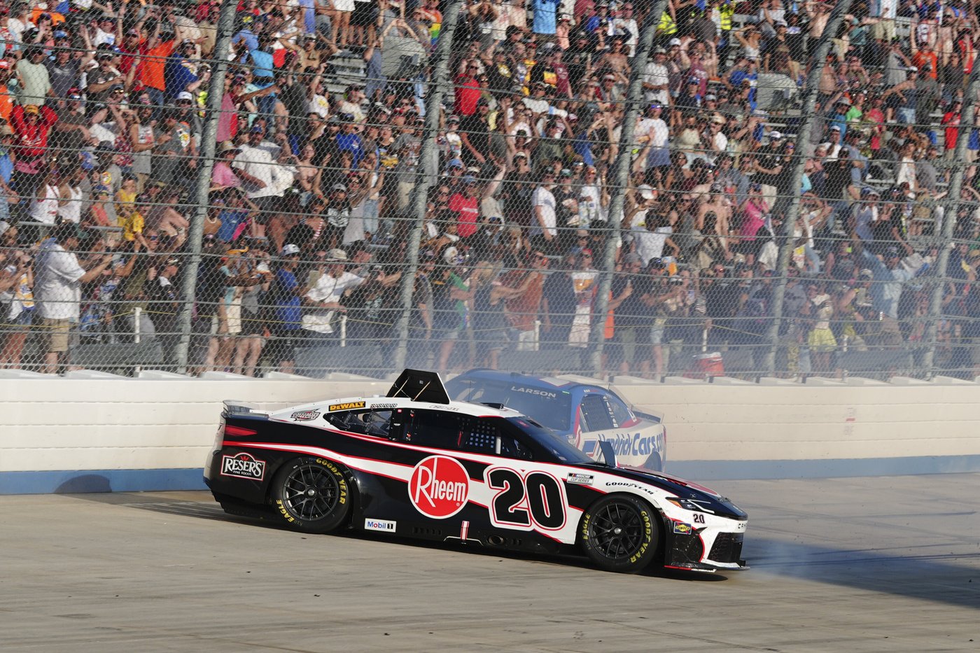 Defending champ Kyle Larson returns to Brickyard seeking turnaround | iNFOnews.ca