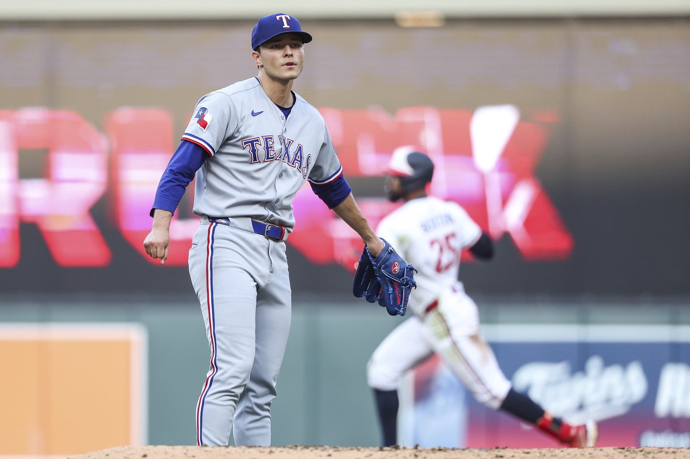 Buxton's 479-foot homer powers Twins to 6-2 win over Rangers | iNFOnews.ca Buxton's 479-foot homer powers Twins to 6-2 win over Rangers | iNFOnews.ca