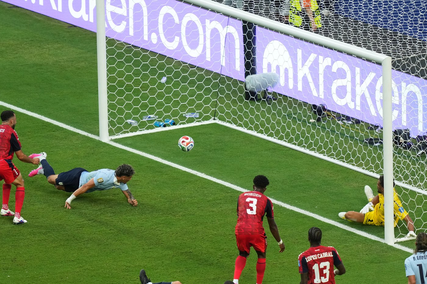 Another World Cup stunner: Cape Verde gets 1st goal of tournament and holds Uruguay to 2-2 draw | iNFOnews.ca Another World Cup stunner: Cape Verde gets 1st goal of tournament and holds Uruguay to 2-2 draw | iNFOnews.ca