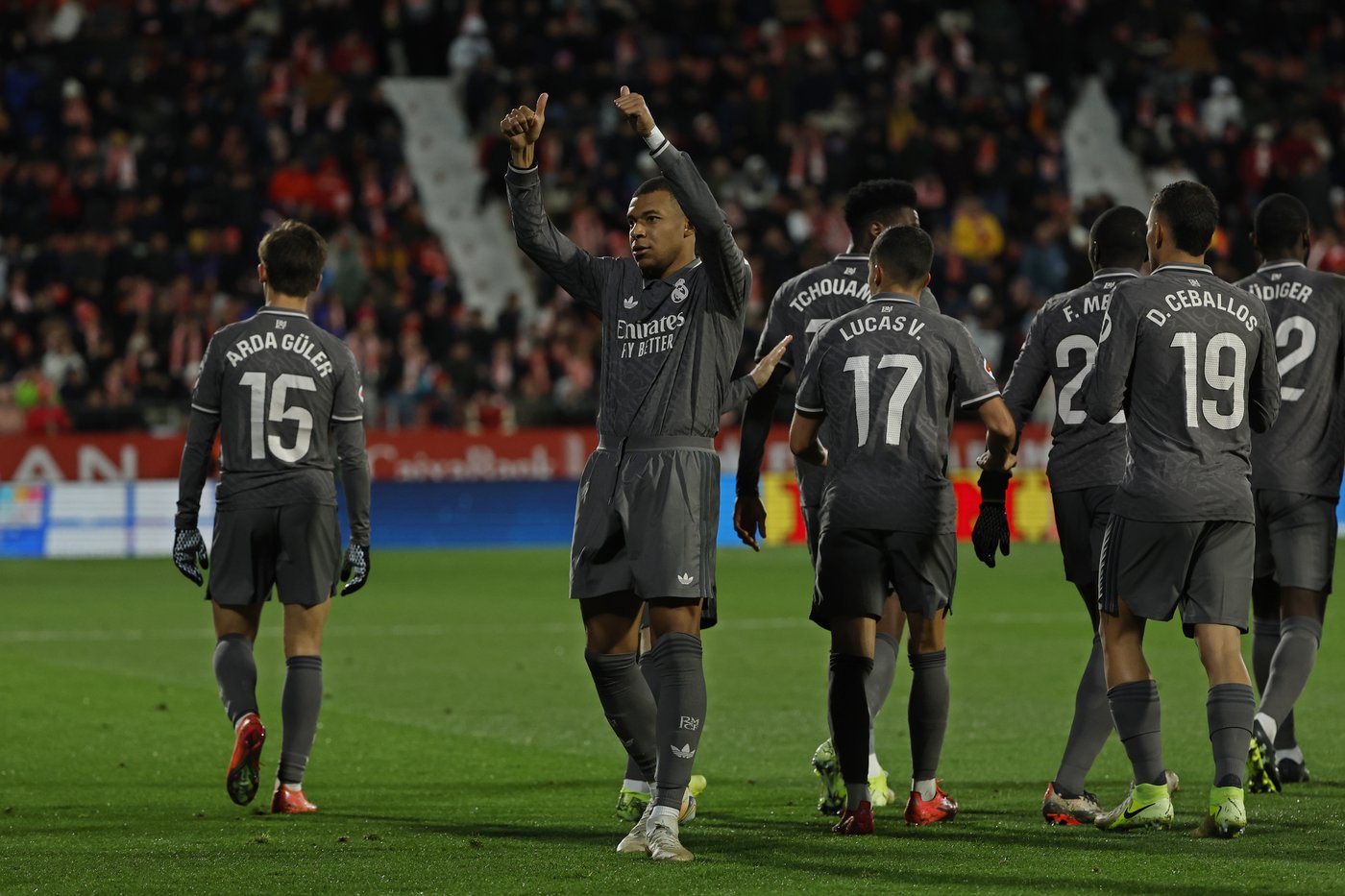 Flick sent off for protesting penalty in Barcelona draw and Real Madrid closes on leader | iNFOnews.ca