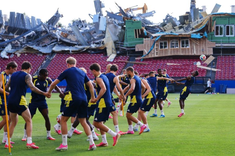 Demolition greets Sweden at its World Cup base camp during FC Dallas renovation project | iNFOnews.ca