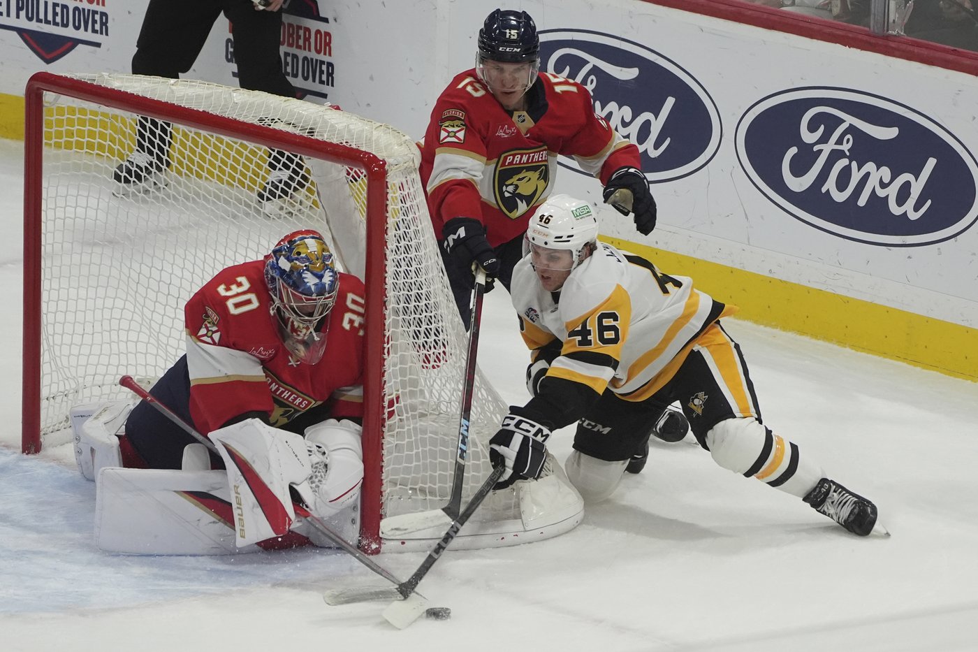 Reinhart, Lundell score in shootout, Panthers beat Penguins 3-2 | iNFOnews.ca Reinhart, Lundell score in shootout, Panthers beat Penguins 3-2 | iNFOnews.ca
