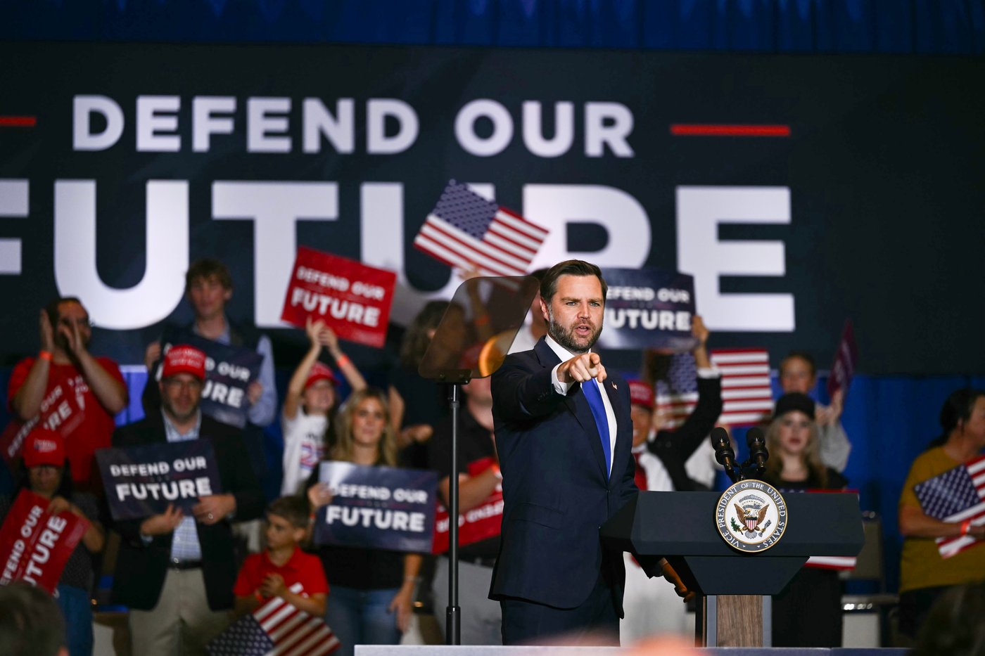 Republicans dump cash into red states as they try to hold the line against Democrats in the midterms | iNFOnews.ca Republicans dump cash into red states as they try to hold the line against Democrats in the midterms | iNFOnews.ca