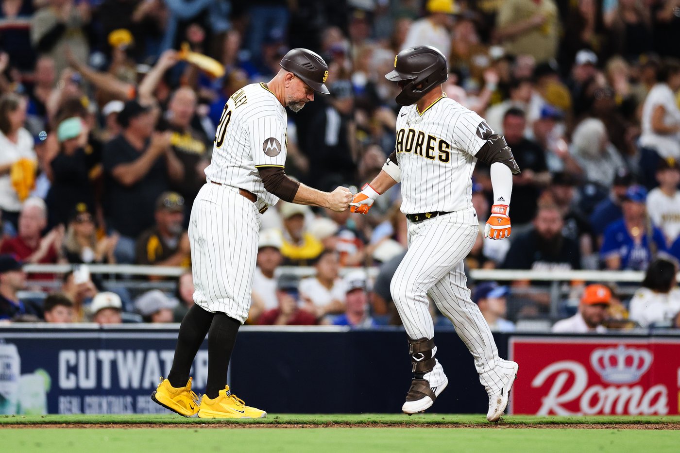 France hits go-ahead homer, Padres beat Blue Jays 8-7 | iNFOnews.ca