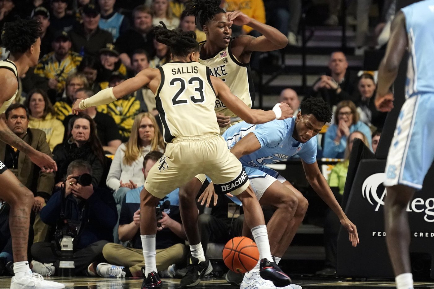 Hildreth scores 20 to help Wake Forest beat UNC 67-66, win 6th in a row | iNFOnews.ca