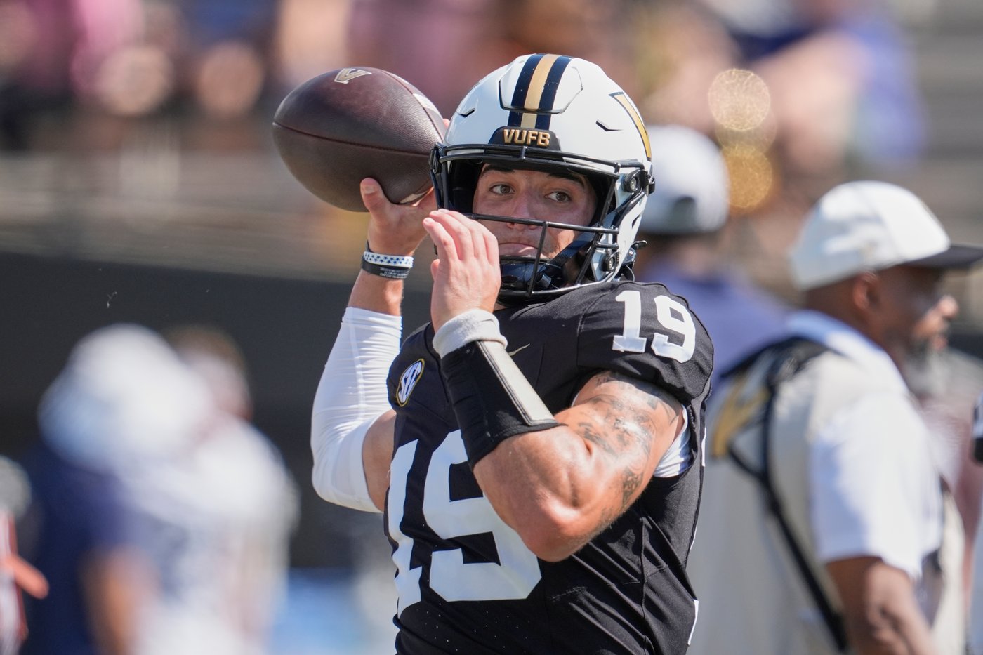 Vanderbilt names Blaze Berlowitz the Week 1 starter, with freshman Jared Curtis set to play | iNFOnews.ca