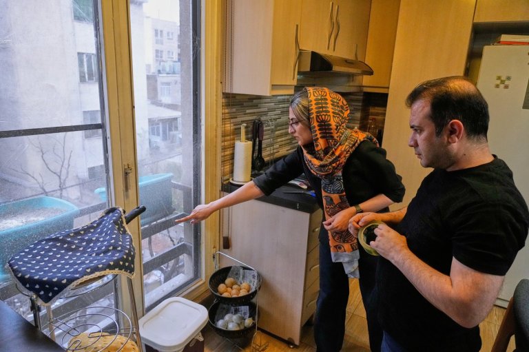 As Trump threatens Iran's infrastructure, a Tehran couple wonders how to prepare | iNFOnews.ca