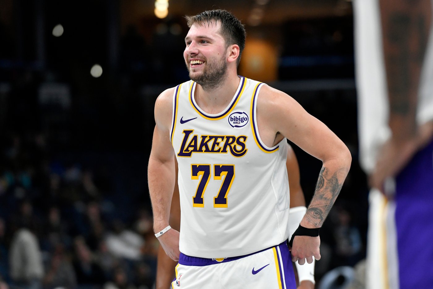 Lakers' Doncic has third 40-point game to start season, matching Wilt Chamberlain's mark | iNFOnews.ca Lakers' Doncic has third 40-point game to start season, matching Wilt Chamberlain's mark | iNFOnews.ca