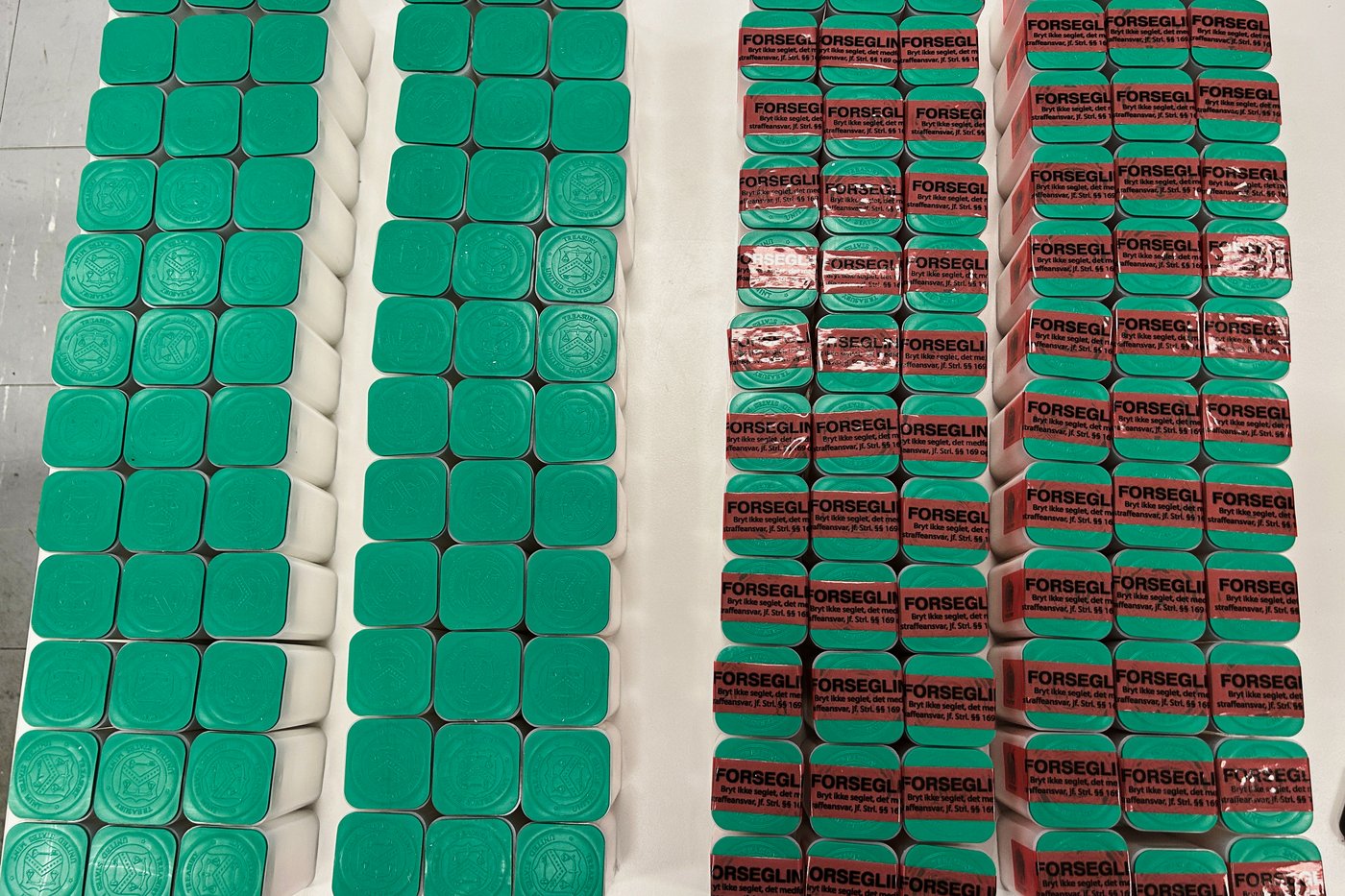 A tip about a swerving van leads police to 66,000 US silver coins in a fraud case | iNFOnews.ca