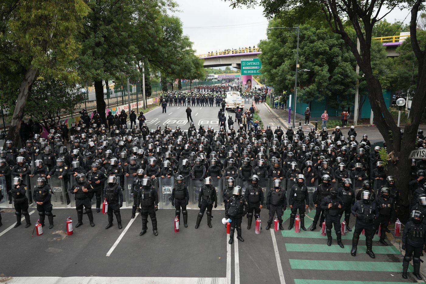 Celebrations clash with social tensions in Mexico on the eve of the World Cup | iNFOnews.ca