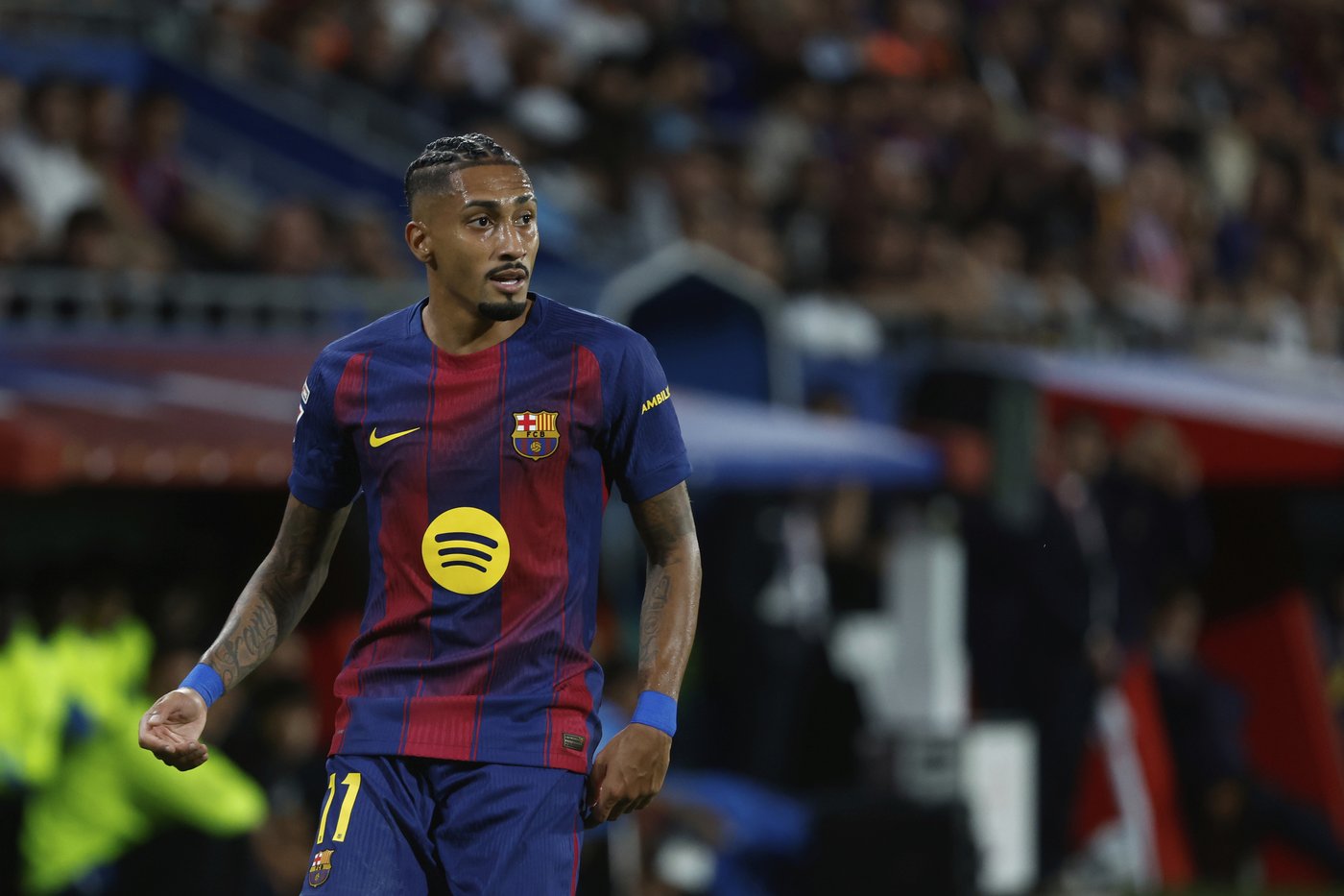 Barcelona loses Raphinha and goalie García to injuries for several weeks | iNFOnews.ca