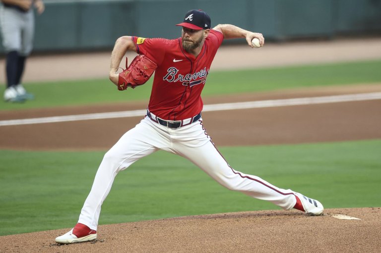 Braves' late surge stuns slumping Mariners as Chris Sale shines in 4-1 win | iNFOnews.ca