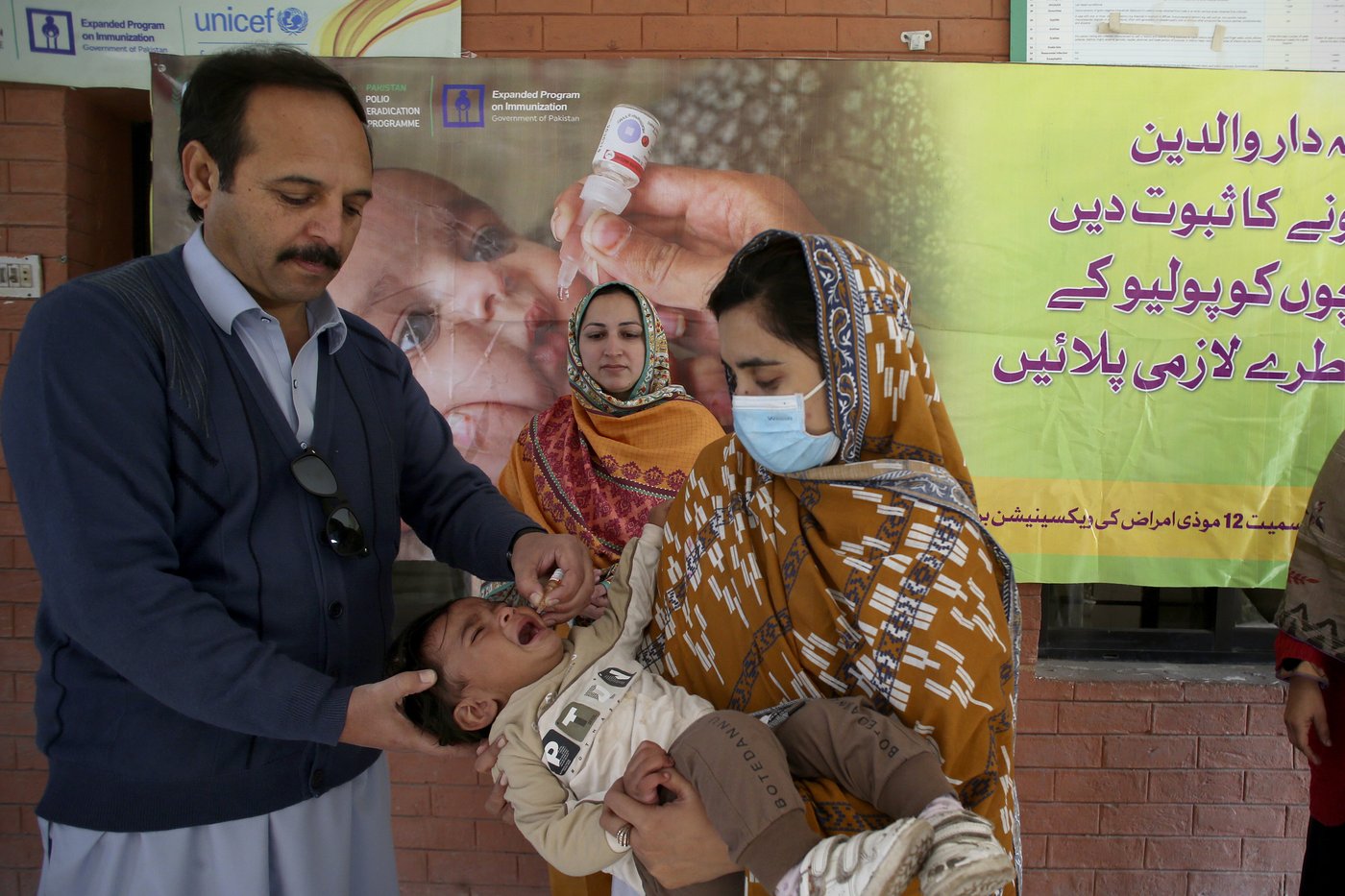 Pakistan begins last anti-polio vaccination campaign of the year after a surge in cases | iNFOnews.ca
