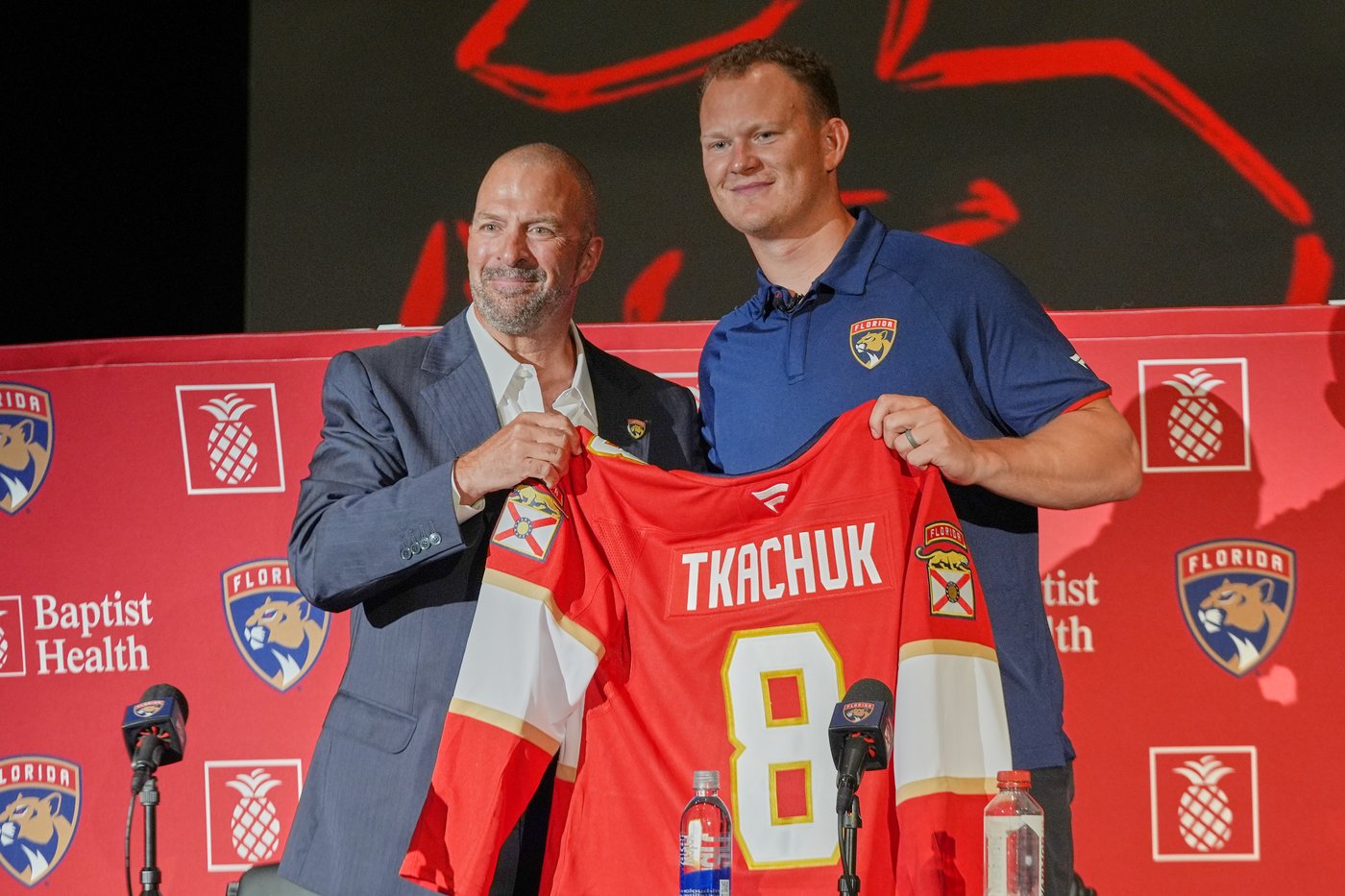 Brady Tkachuk introduced by Florida Panthers, discusses the trade to his brother's team | iNFOnews.ca Brady Tkachuk introduced by Florida Panthers, discusses the trade to his brother's team | iNFOnews.ca