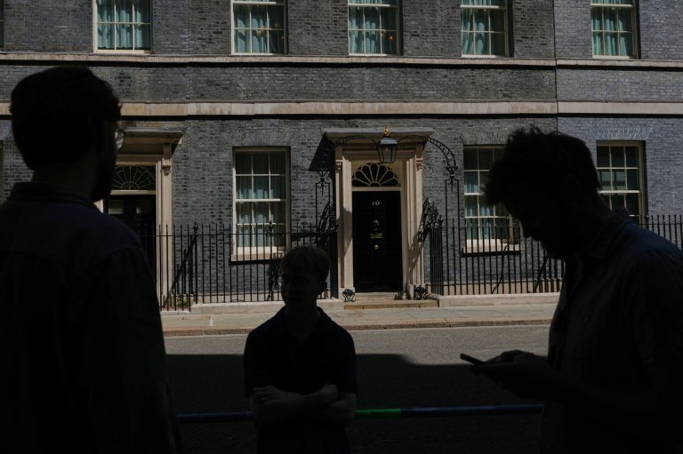 How Burnham's resounding victory could lead to Starmer's downfall | iNFOnews.ca