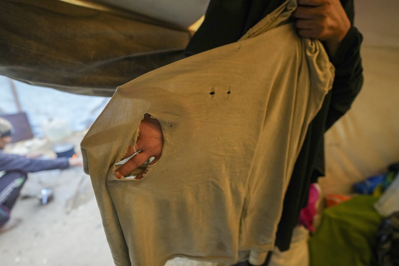 In Gaza's crowded tent camps, women wrestle with a life stripped of privacy | iNFOnews.ca