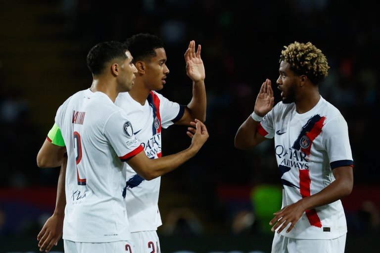 PSG and Barcelona to auction game jerseys to help foundation of Luis Enrique's late daughter | iNFOnews.ca