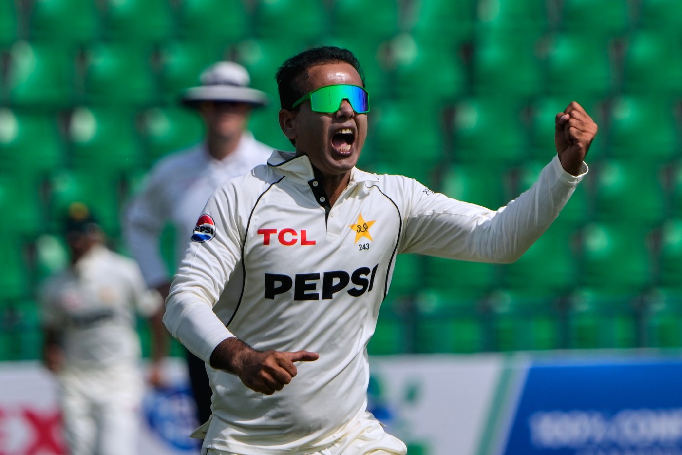 Noman's six wickets give Pakistan a big lead over South Africa in 1st cricket test | iNFOnews.ca Noman's six wickets give Pakistan a big lead over South Africa in 1st cricket test | iNFOnews.ca