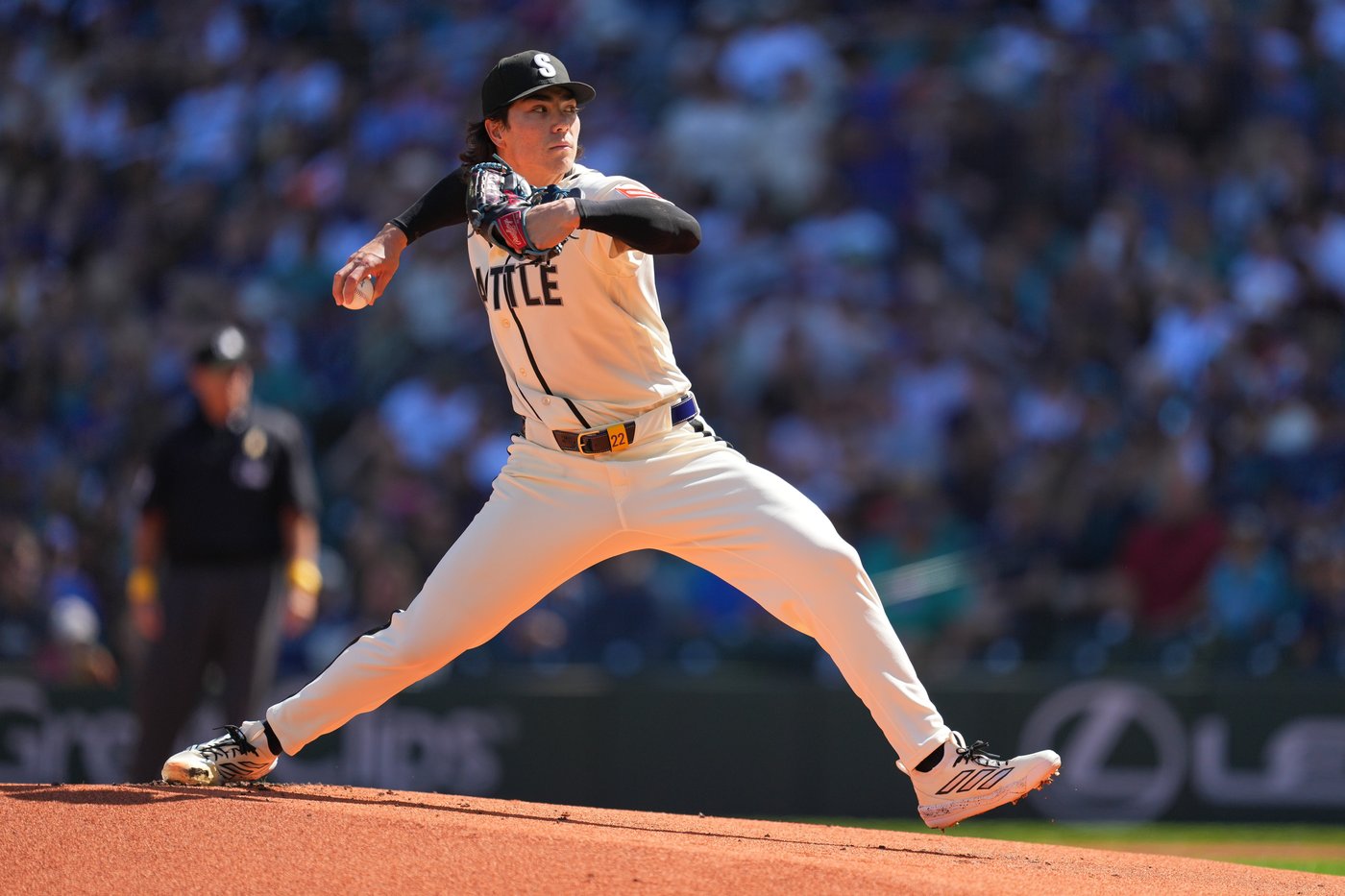 Woo, Raleigh and Crawford power the Mariners to a 2-0 win over the Athletics | iNFOnews.ca