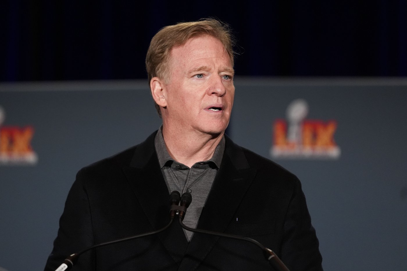 NFL projects salary cap between $277.5M and $281.5M in 2025, rising by as much as $26M | iNFOnews.ca NFL projects salary cap between $277.5M and $281.5M in 2025, rising by as much as $26M | iNFOnews.ca