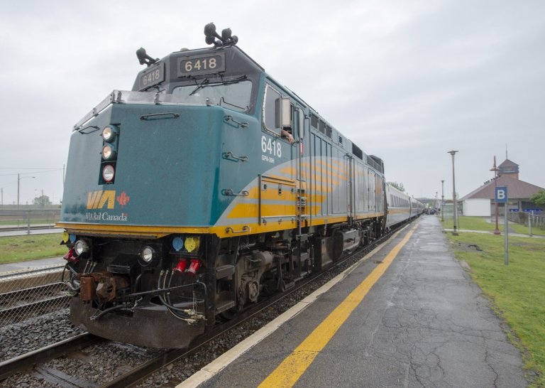 CP NewsAlert: Feds to spend $1.9B to replace Via Rail locomotive fleet, build plant | iNFOnews.ca