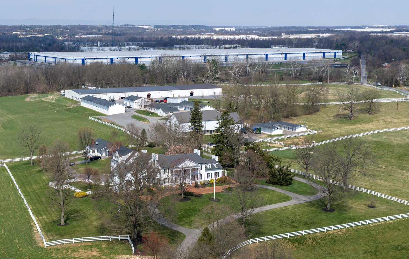 Judge extends pause on work to turn Maryland warehouse into immigrant detention | iNFOnews.ca