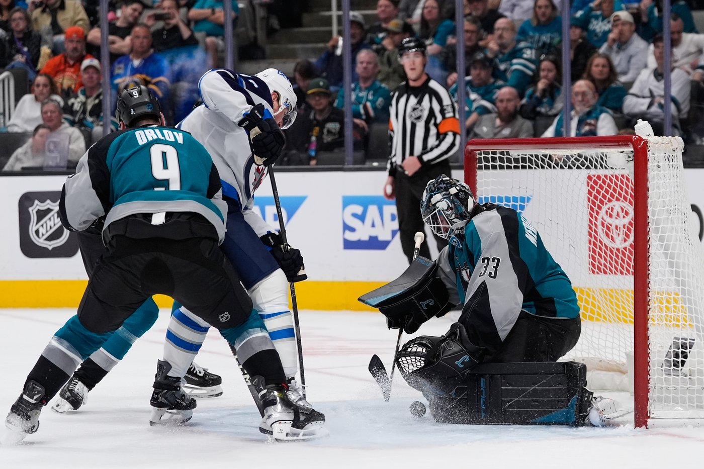 The Sharks sign goalie Alex Nedeljkovic to a 2-year, $6 million contract extension | iNFOnews.ca The Sharks sign goalie Alex Nedeljkovic to a 2-year, $6 million contract extension | iNFOnews.ca