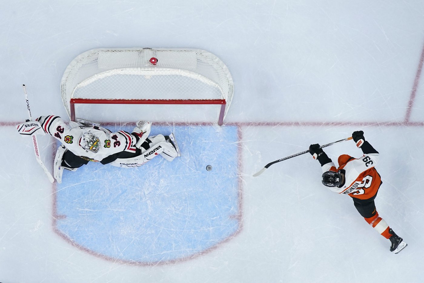 Michkov scores in overtime, Flyers rally to beat Blackhawks 3-2 | iNFOnews.ca