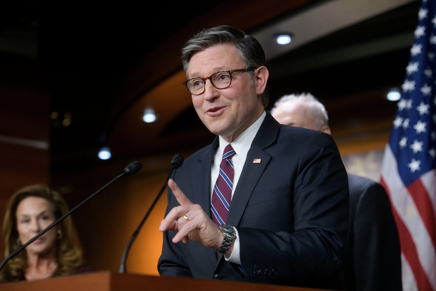 House easily passes spending package as lawmakers work to avoid another shutdown | iNFOnews.ca