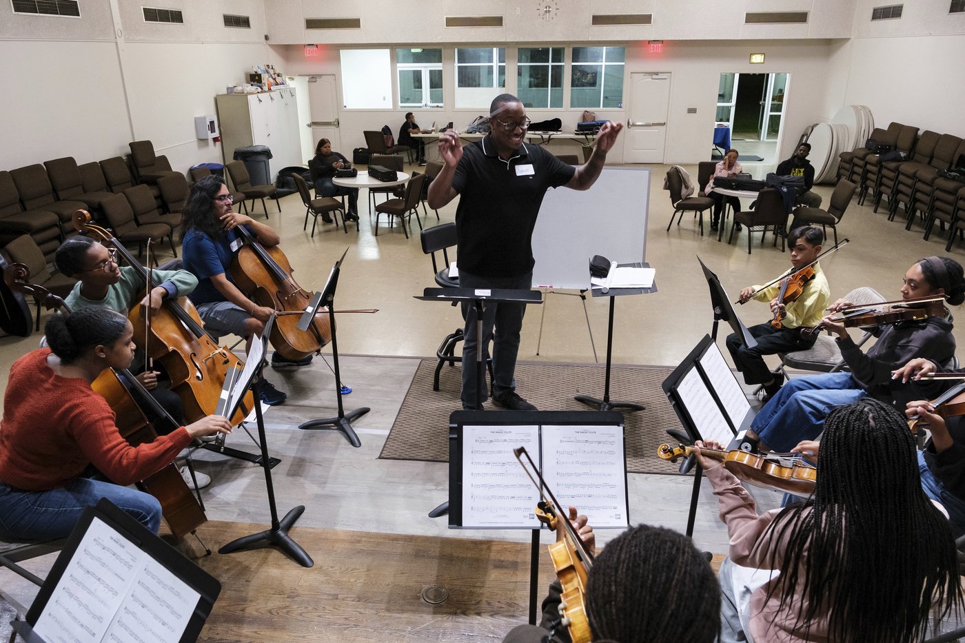 From Bach to Beyonce, why a church orchestra aims to lift up young musicians of color | iNFOnews.ca