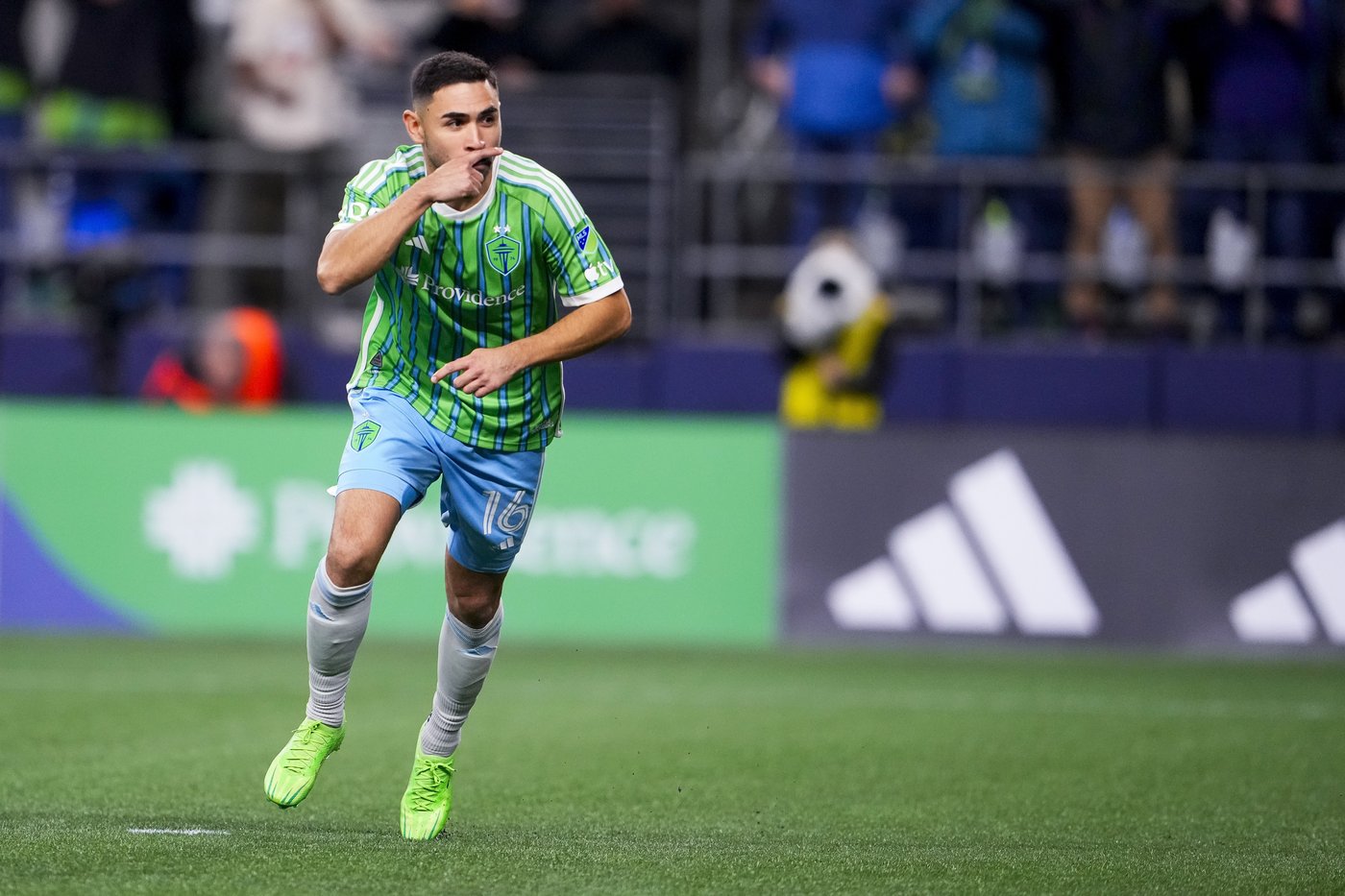 Sounders open first round with shootout victory over Dynamo after scoreless duel in regulation | iNFOnews.ca