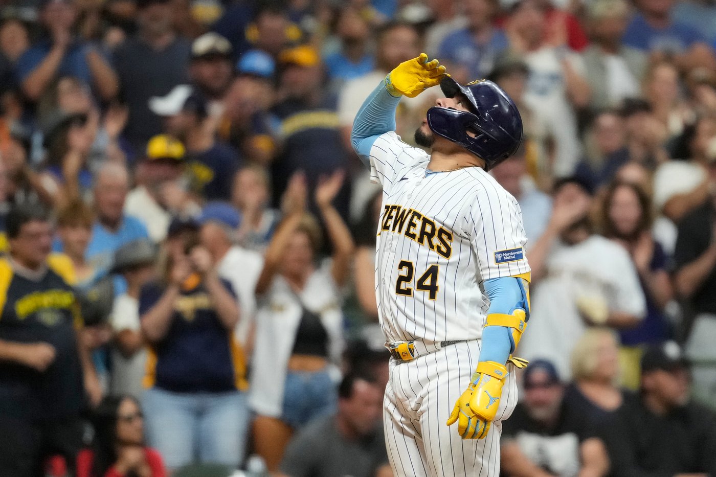 Brewers pour it on early as Garrett Mitchell leads the way in 13-9 victory over the Reds | iNFOnews.ca Brewers pour it on early as Garrett Mitchell leads the way in 13-9 victory over the Reds | iNFOnews.ca