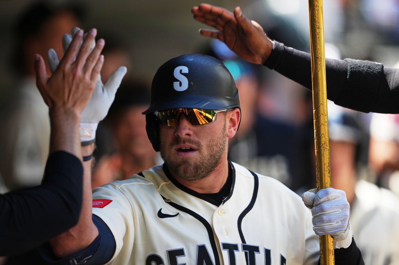 Gilbert has 10 strikeouts in 6 innings, Raley and Young hit HRs as Mariners beat Giants 6-3 | iNFOnews.ca Gilbert has 10 strikeouts in 6 innings, Raley and Young hit HRs as Mariners beat Giants 6-3 | iNFOnews.ca