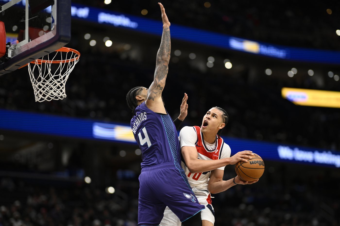 Jordan Poole, Malcolm Brogdon help Wizards snap 3-game skid with a 123-114 win over the Hornets | iNFOnews.ca
