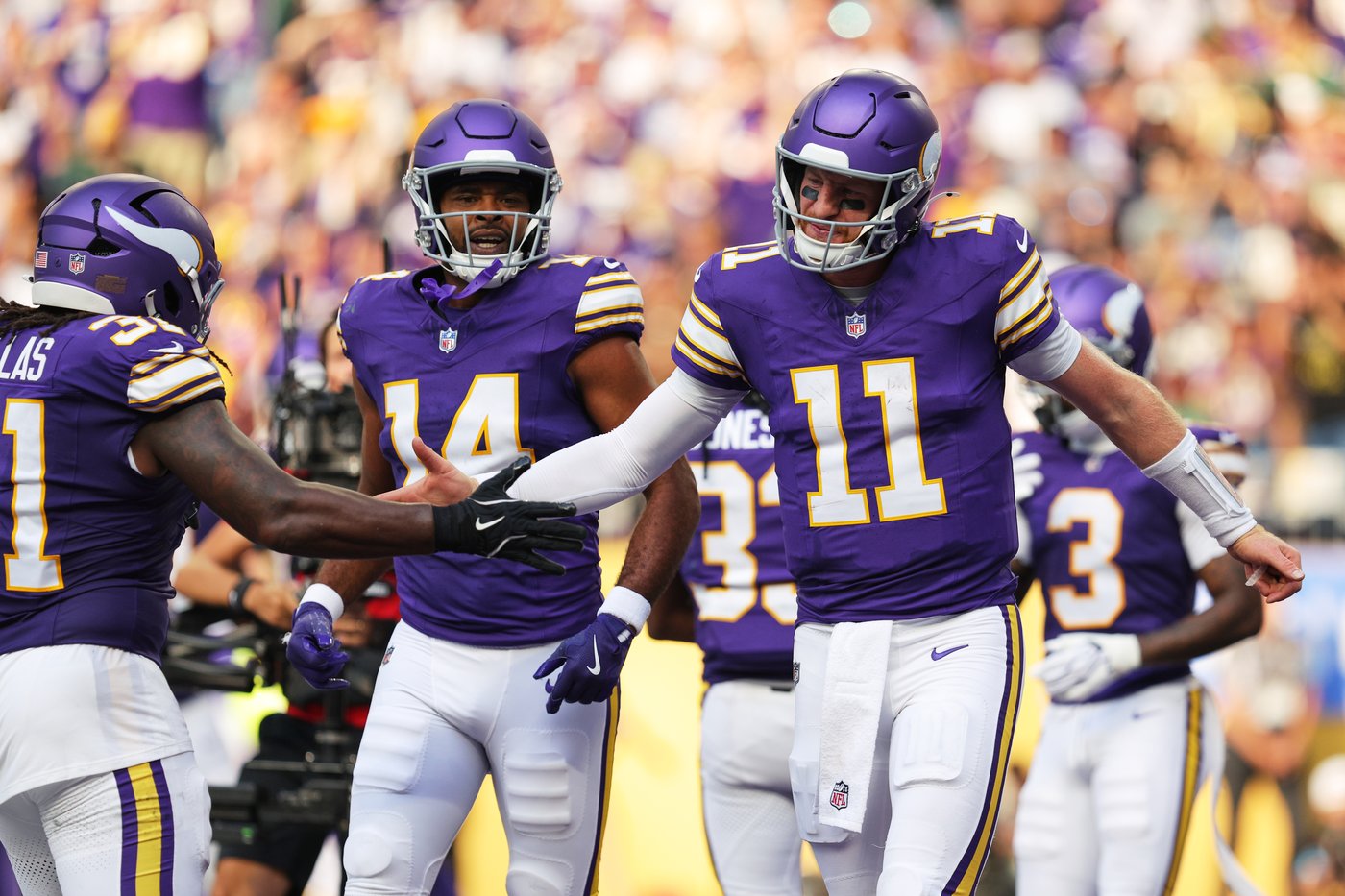 Vikings' plan for better QB depth and stronger running game comes in handy in season-opening win | iNFOnews.ca
