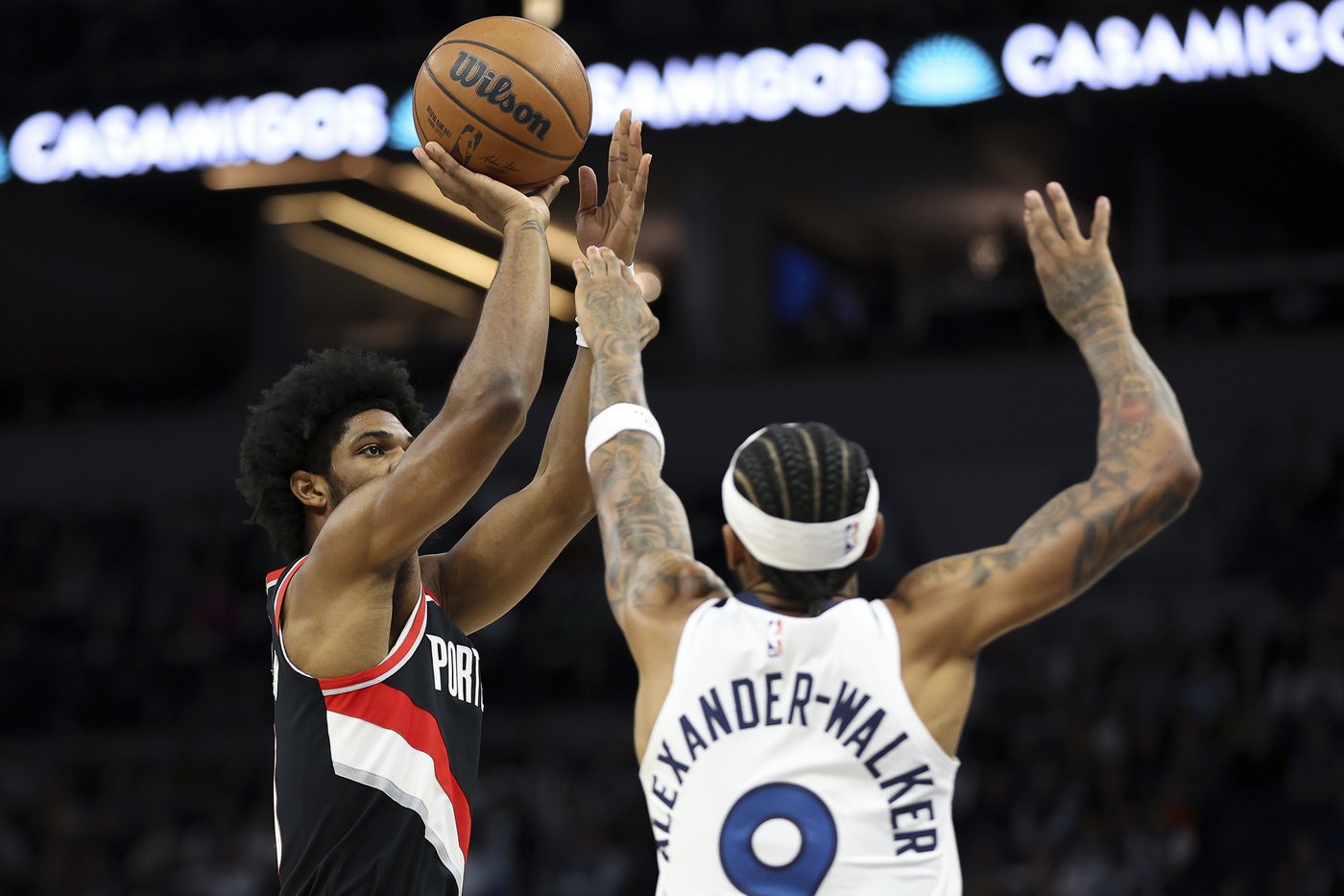 Edwards hits 9 3-pointers as Timberwolves blow out Trail Blazers 127-102 | iNFOnews.ca