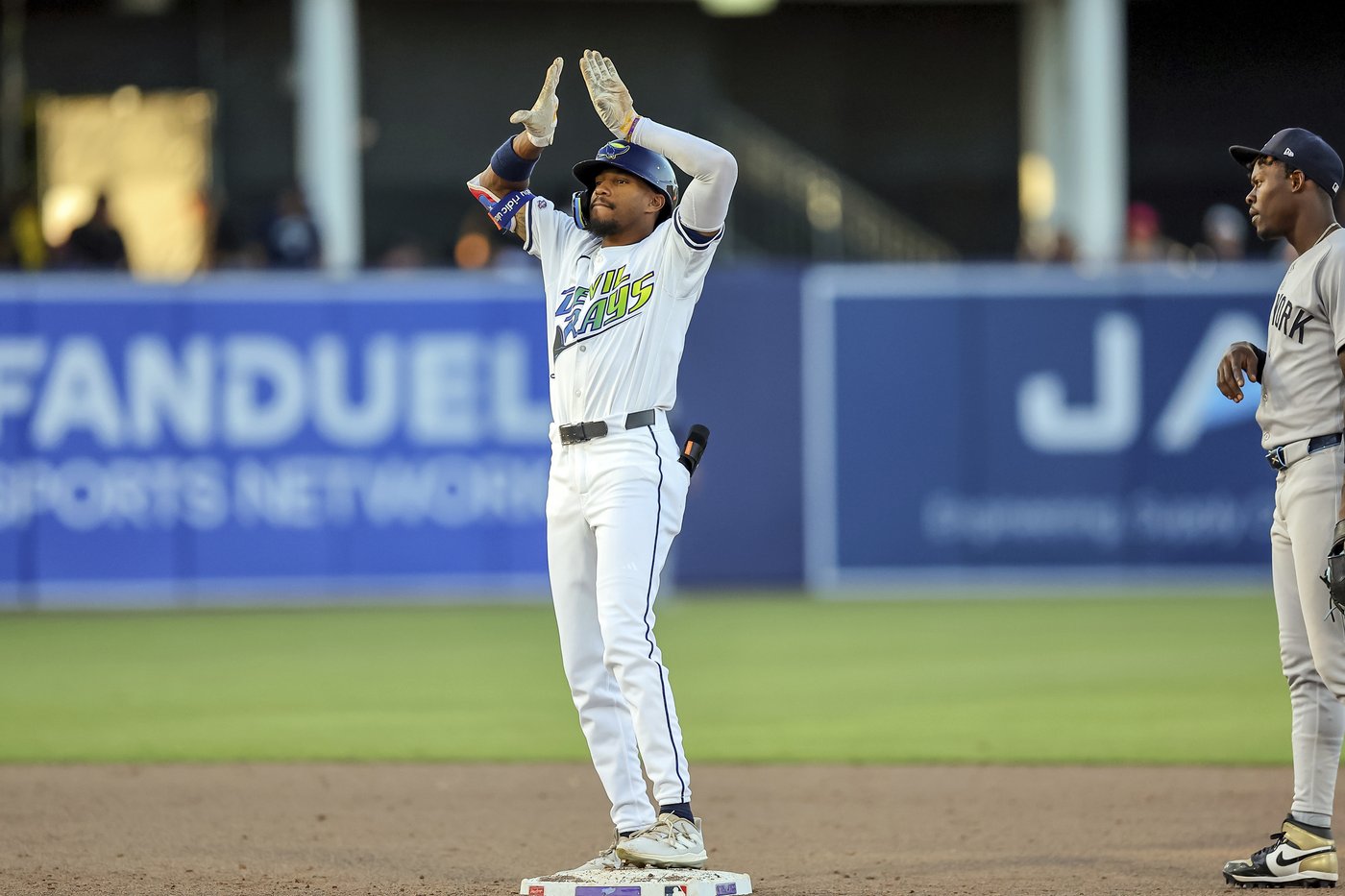 Williams blows 4-run lead in 9th, Rays beat Yankees 10-8 on Aranda's 2-run homer in 10th | iNFOnews.ca Williams blows 4-run lead in 9th, Rays beat Yankees 10-8 on Aranda's 2-run homer in 10th | iNFOnews.ca