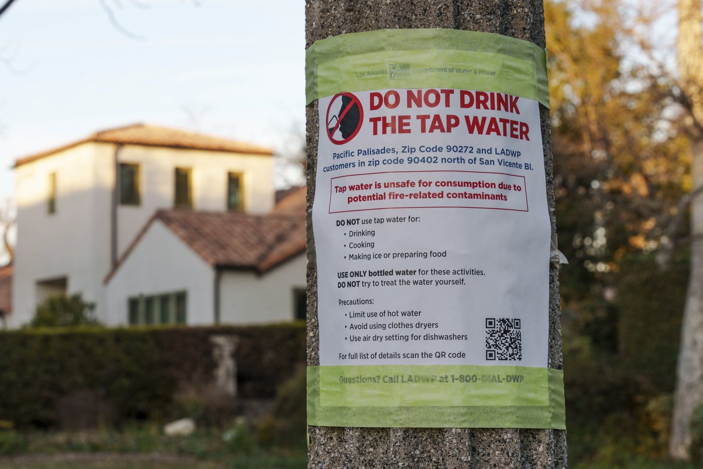 Rain in Southern California will aid firefighters but create a risk of toxic ash runoff | iNFOnews.ca Rain in Southern California will aid firefighters but create a risk of toxic ash runoff | iNFOnews.ca