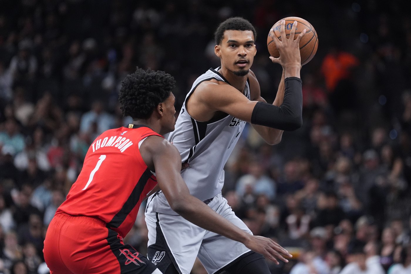 Barnes, Wembanyama lead Spurs to a 121-110 win over Rockets in the teams' NBA Cup opener | iNFOnews.ca Barnes, Wembanyama lead Spurs to a 121-110 win over Rockets in the teams' NBA Cup opener | iNFOnews.ca