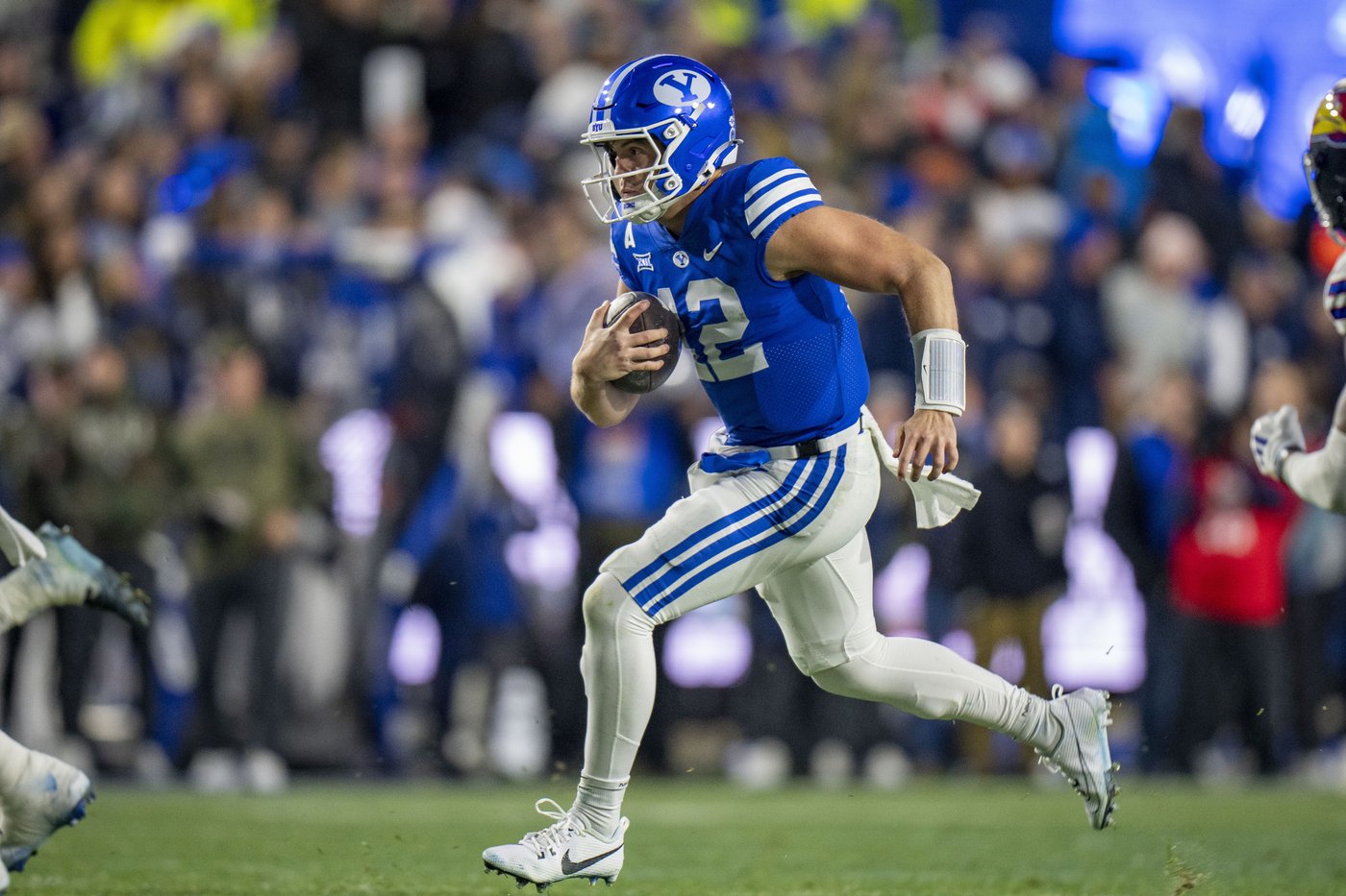 BYU quarterback Jake Retzlaff brings touchdowns and Jewish teachings to predominantly Mormon school | iNFOnews.ca