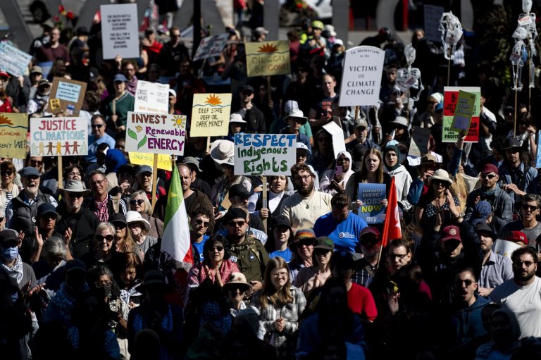 Progressive rally in Toronto challenges elements of Carney's agenda | iNFOnews.ca