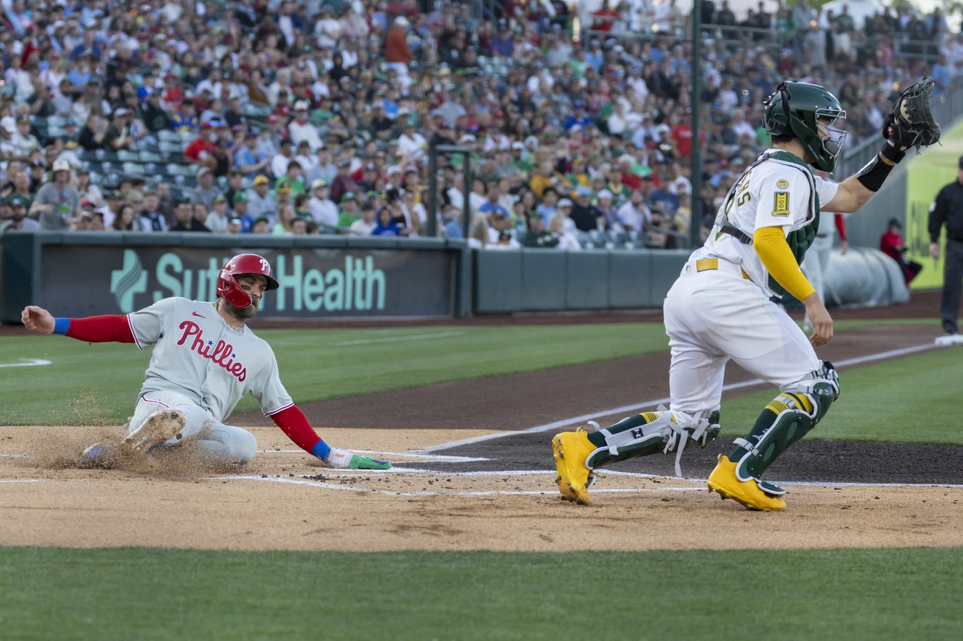 Schwarber hits 18th homer, go-ahead double as Phils win 9th in row and extend A's slide to 11 games | iNFOnews.ca Schwarber hits 18th homer, go-ahead double as Phils win 9th in row and extend A's slide to 11 games | iNFOnews.ca